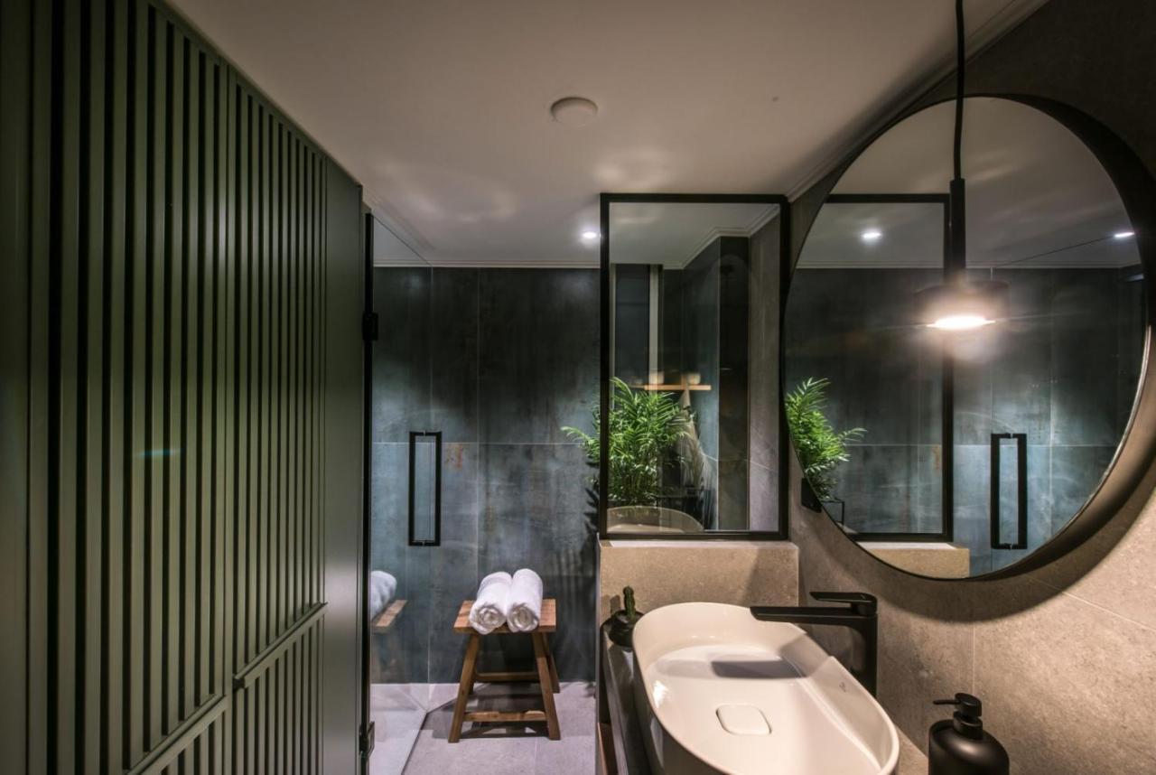 Relaxo Collection Luxury Suites In The Heart Of Heraklion Exteriör bild