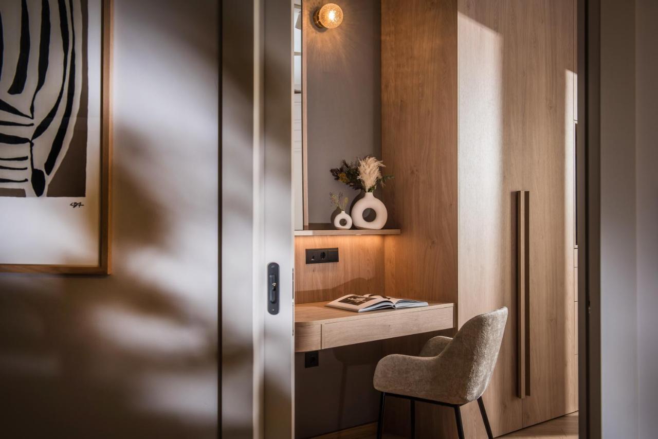 Relaxo Collection Luxury Suites In The Heart Of Heraklion Exteriör bild
